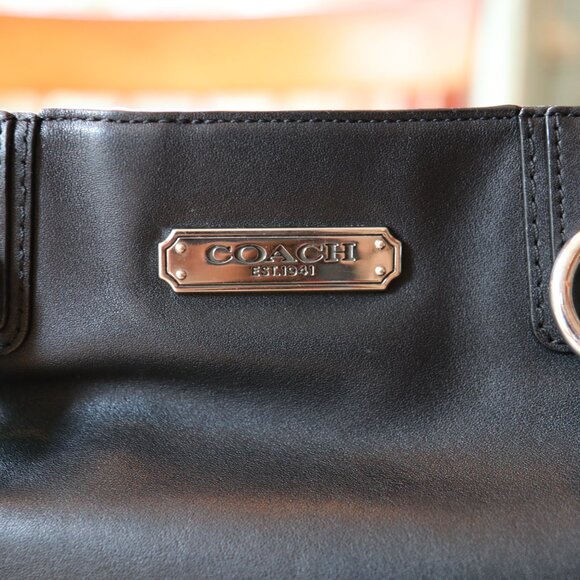Coach Vintage PreLoved Shoulder Bag Black - Picture 2 of 10